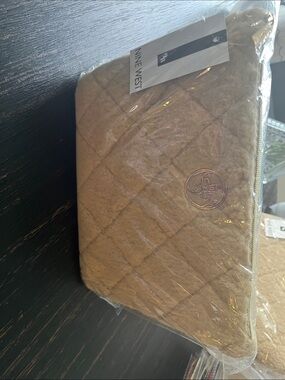 Nine West Quilted Beige/Cream Cosmetic Pouch